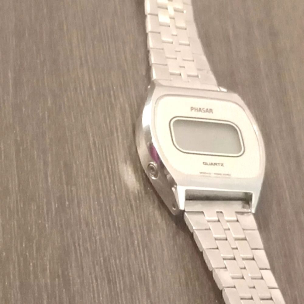 Women's Phasar Quartz Silvertone Watch, From Sears & Roebuck Co. Vintage - Picture 2 of 4